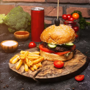 Beef Burger W/Cheese & Fries